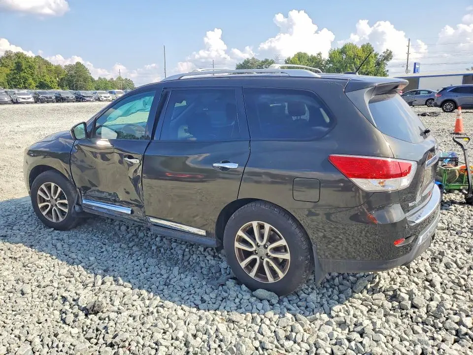 2015 NISSAN PATHFINDER SL  
