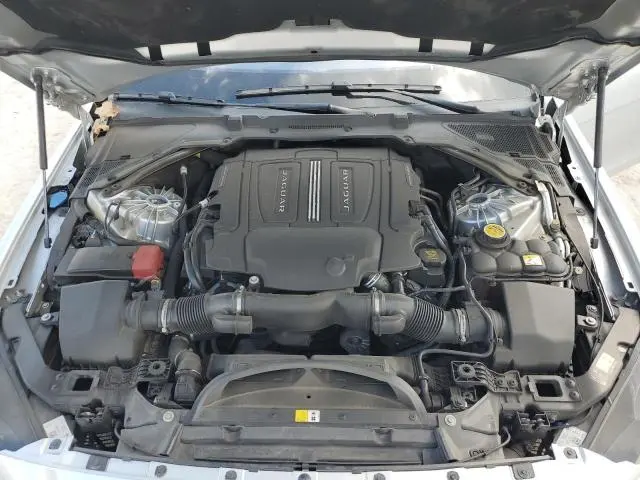 2017 JAGUAR XE PREMIUM