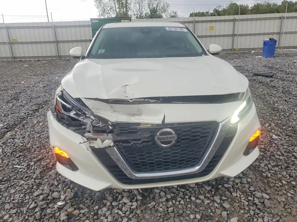 2019 NISSAN ALTIMA PLATINUM  