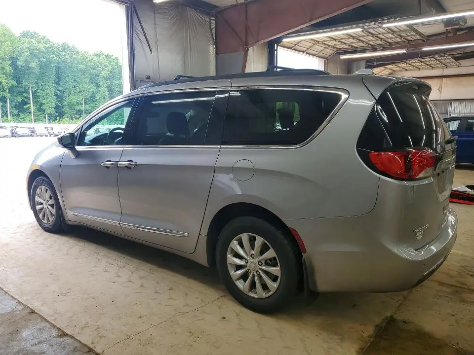 2017 CHRYSLER PACIFICA TOURING L  