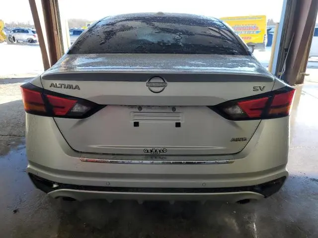 2023 NISSAN ALTIMA SV  