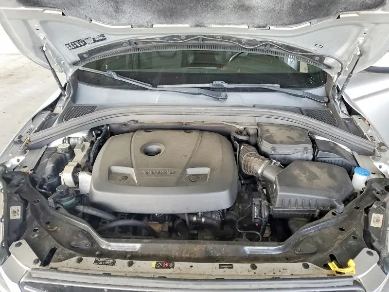 2016 VOLVO XC60 T6 PLATINUM  