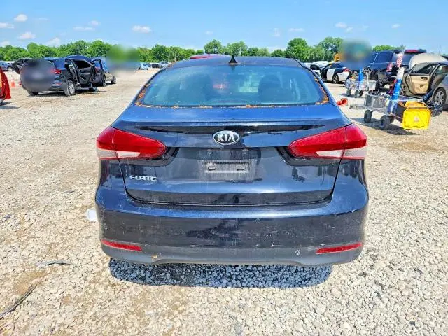 2017 KIA FORTE LX  