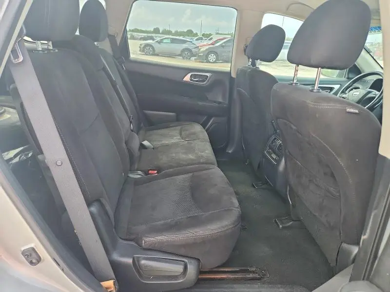 2014 NISSAN PATHFINDER SV  
