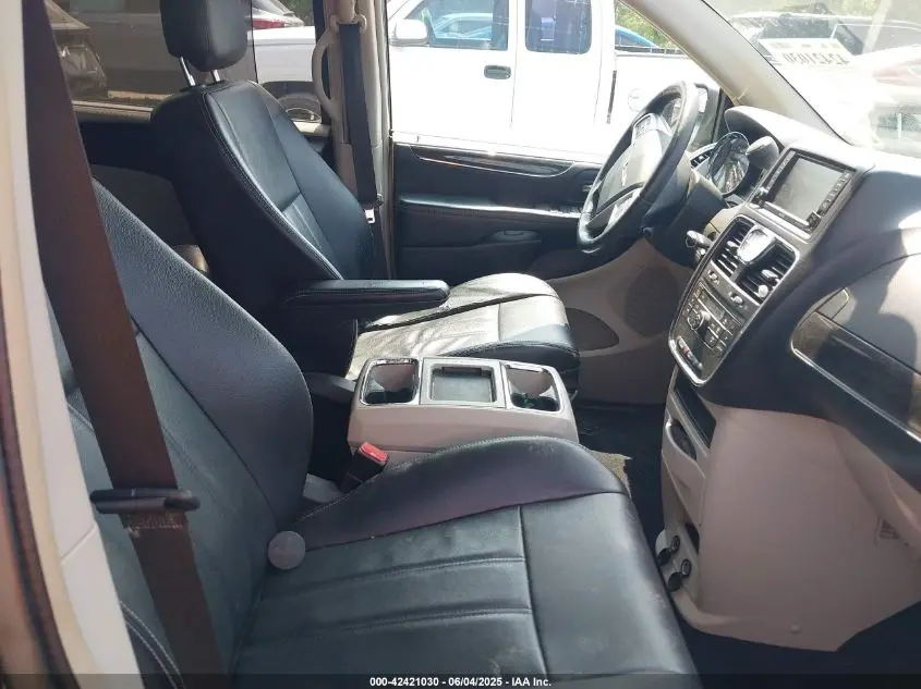 2014 CHRYSLER TOWN & COUNTRY TOURING