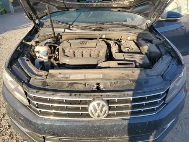 2019 VOLKSWAGEN PASSAT WOLFSBURG  