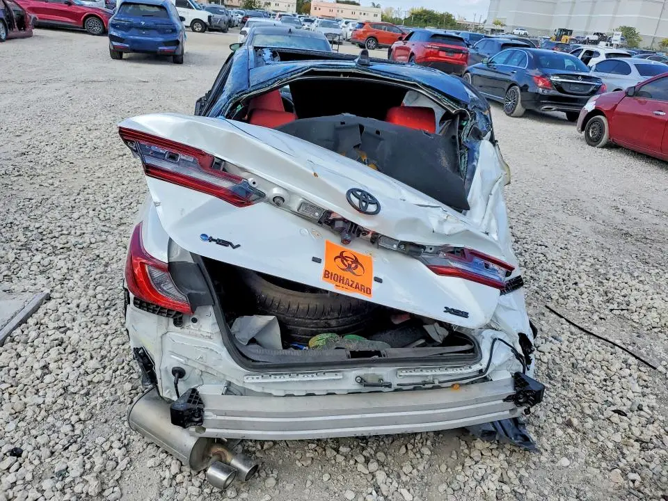 2025 TOYOTA CAMRY XSE  