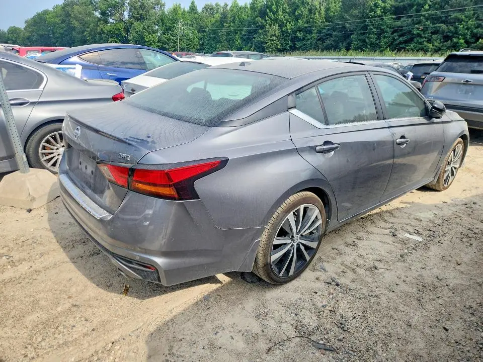 2020 NISSAN ALTIMA SR  