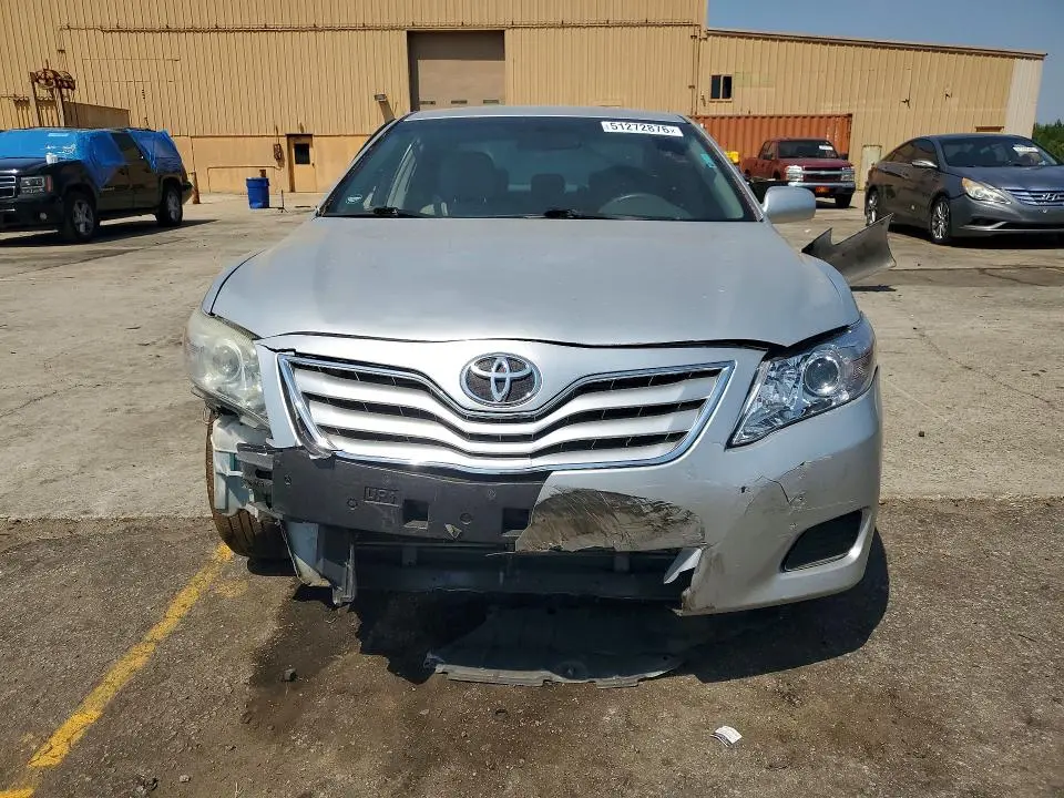 2011 TOYOTA CAMRY LE  