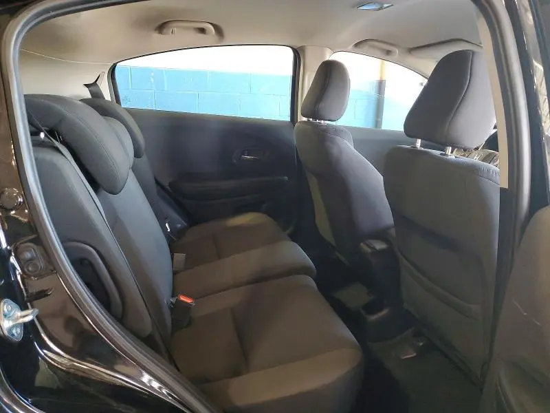 2022 HONDA HR-V LX  