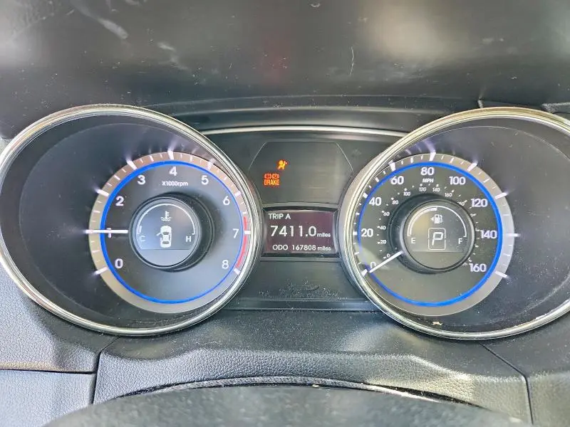2011 HYUNDAI SONATA GLS  