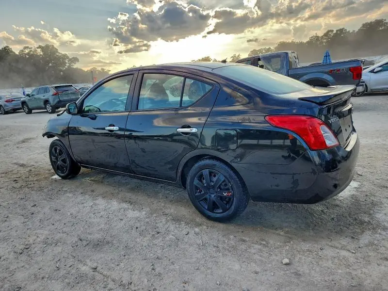 2013 NISSAN VERSA S  