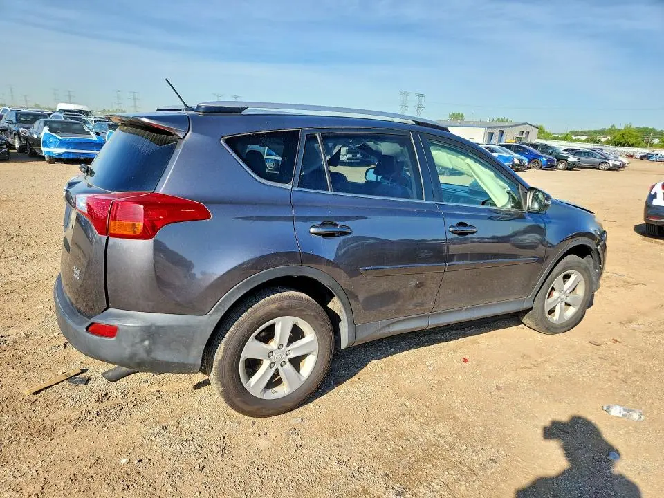 2014 TOYOTA RAV4 XLE  