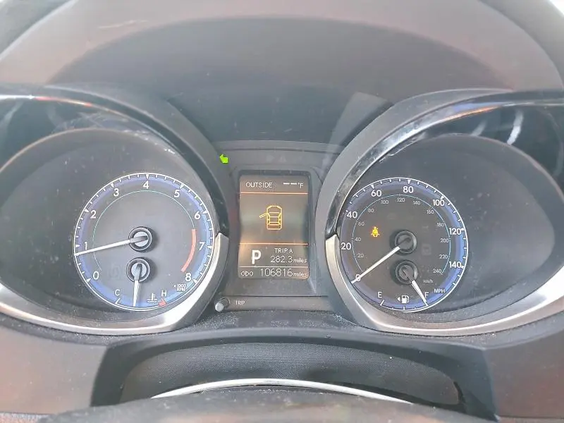 2015 TOYOTA COROLLA L  