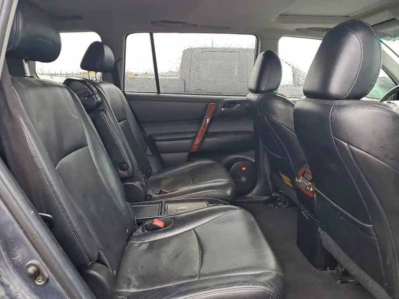 2013 TOYOTA HIGHLANDER LIMITED  