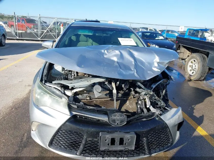 2015 TOYOTA CAMRY XSE