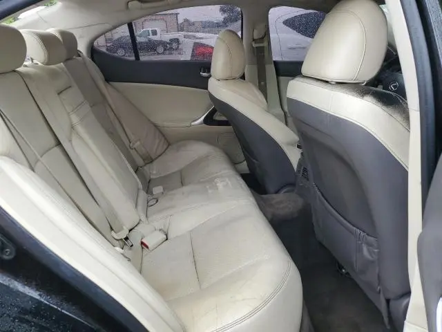 2010 LEXUS IS 250  