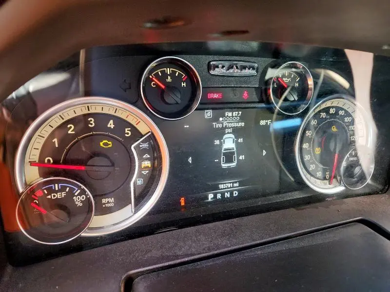 2018 RAM 1500 LONESTAR 4WD 3.0L V-6 DIESEL 5'7 BOX