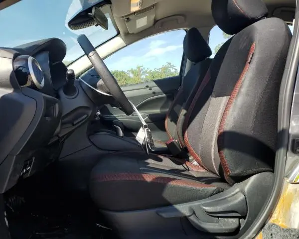 2024 NISSAN VERSA SR  