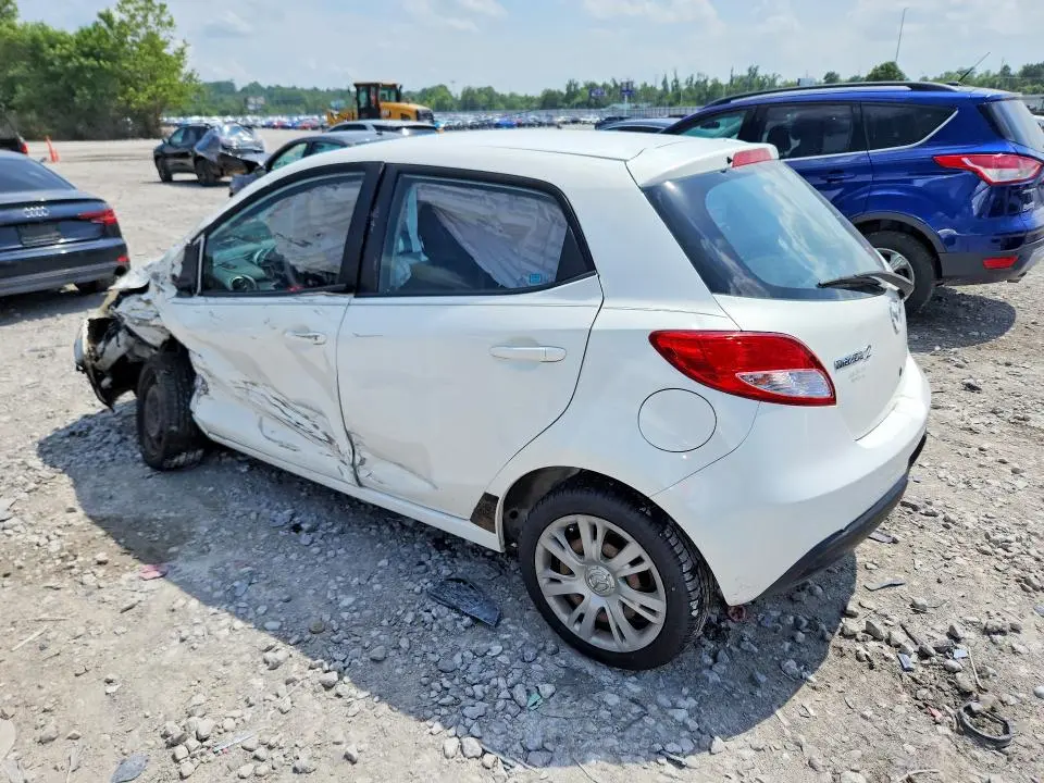 2013 MAZDA MAZDA2   