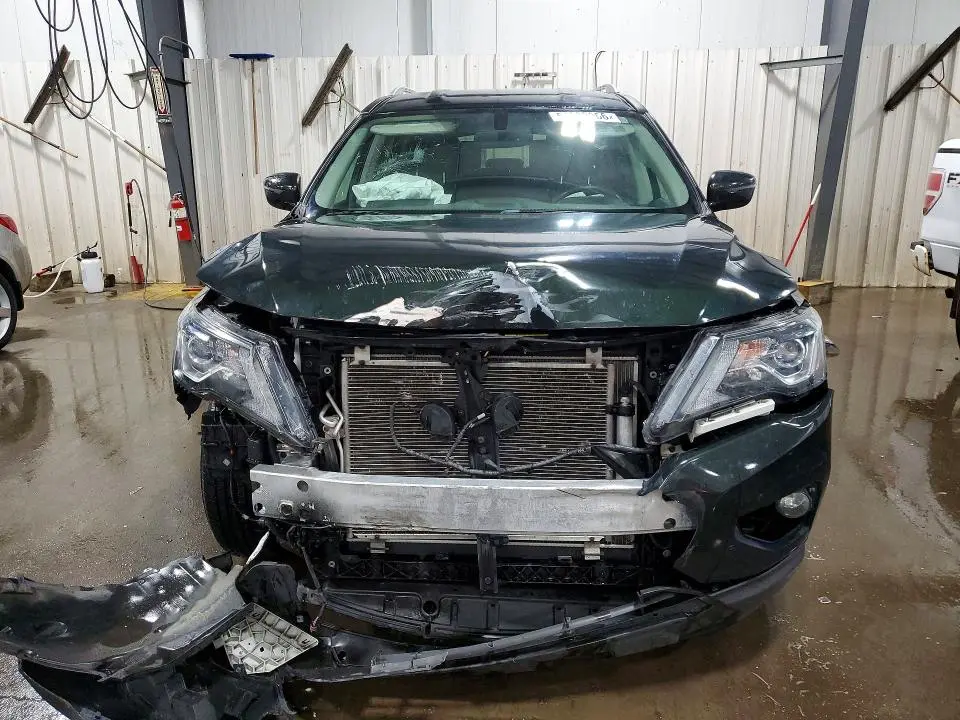 2018 NISSAN PATHFINDER SV  