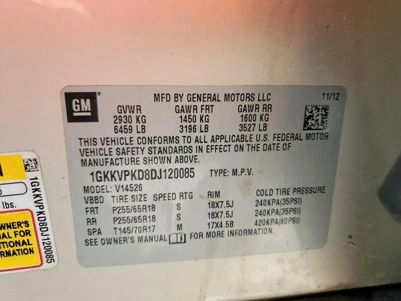 2013 GMC ACADIA SLE  