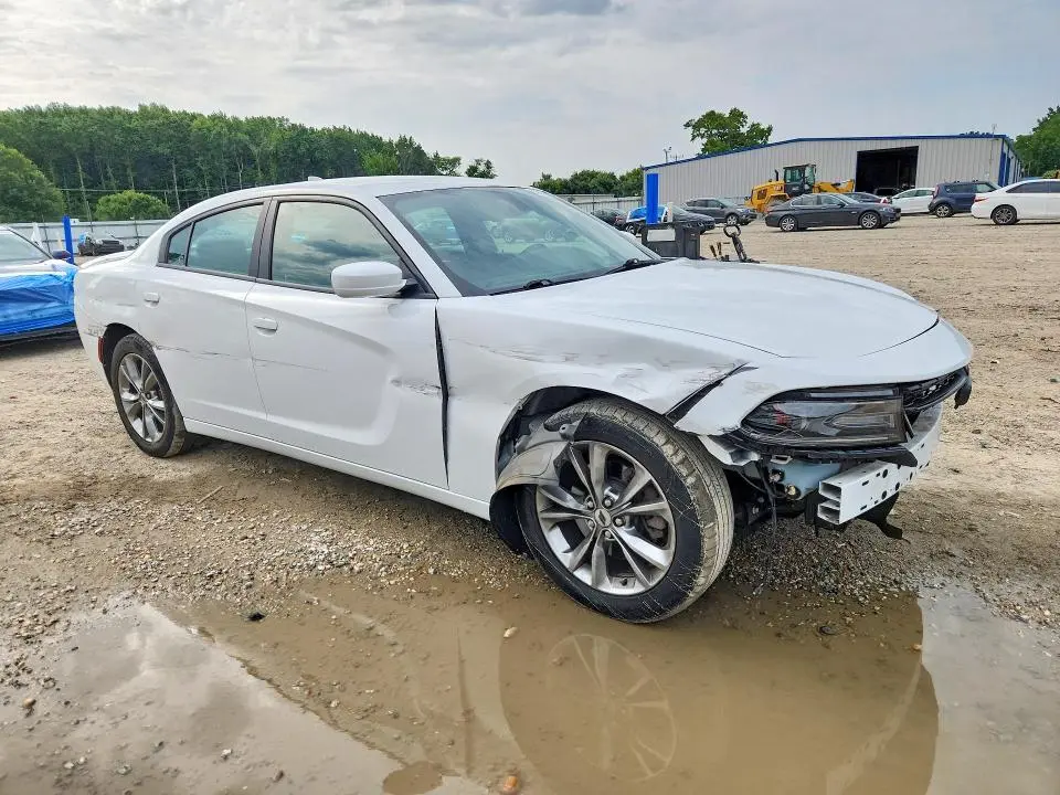 2020 DODGE CHARGER SXT  