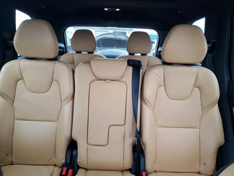 2018 VOLVO XC90 T6  