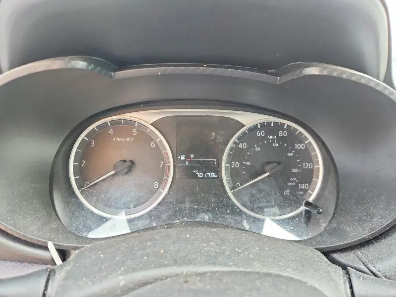 2021 NISSAN VERSA S  