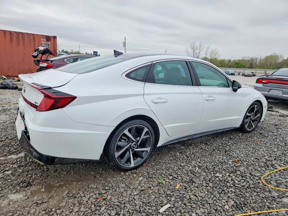 2022 HYUNDAI SONATA SEL PLUS  
