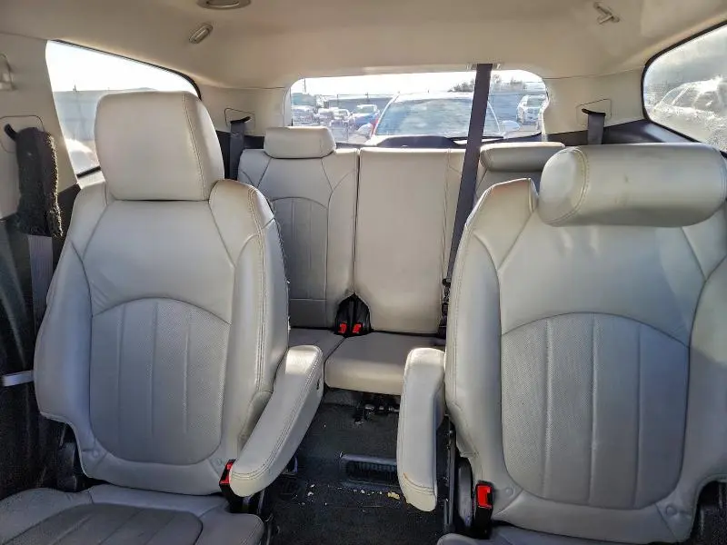 2011 CHEVROLET TRAVERSE LTZ  