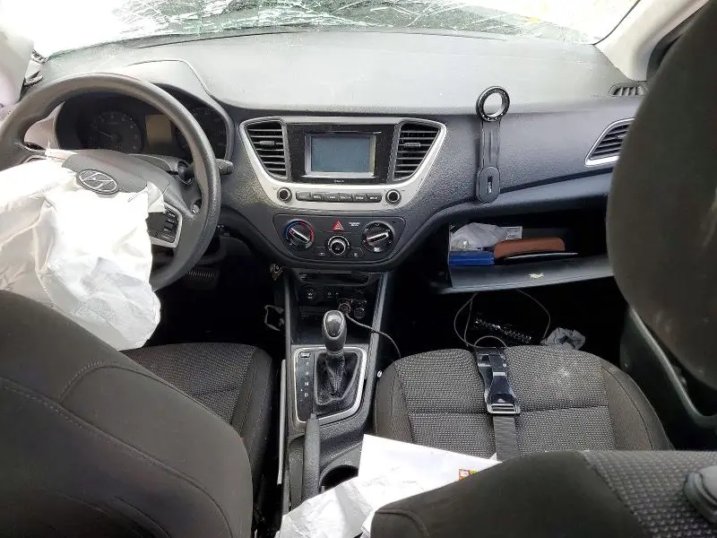 2021 HYUNDAI ACCENT SE  