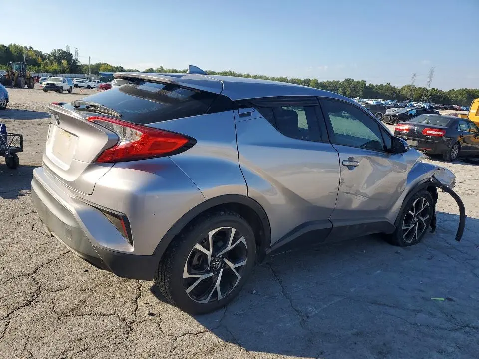 2018 TOYOTA C-HR XLE  