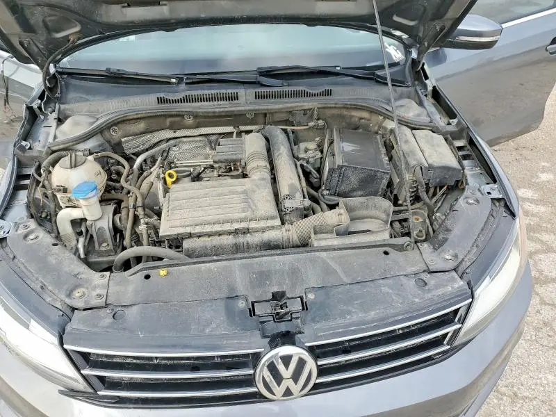 2017 VOLKSWAGEN JETTA SE  