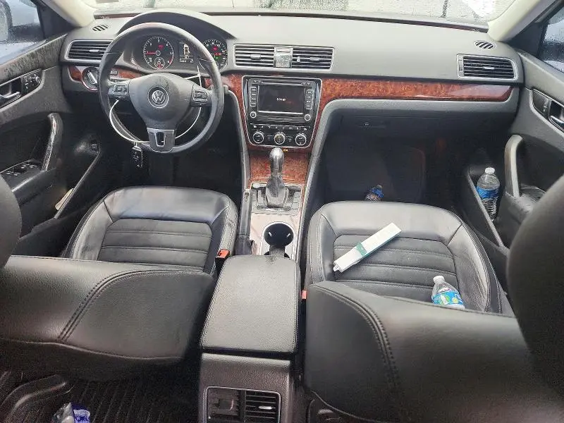 2013 VOLKSWAGEN PASSAT SEL  