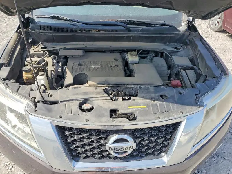 2016 NISSAN PATHFINDER SL  