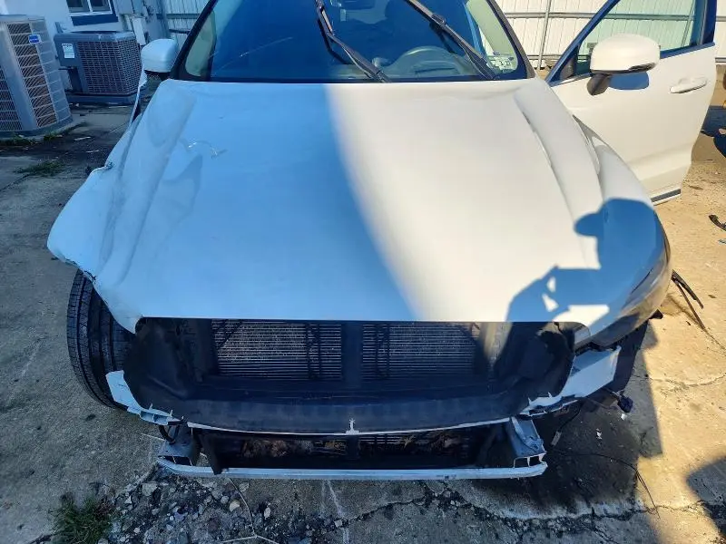 2022 VOLVO XC60 B5 INSCRIPTION  