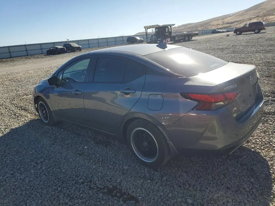 2020 NISSAN VERSA SV  