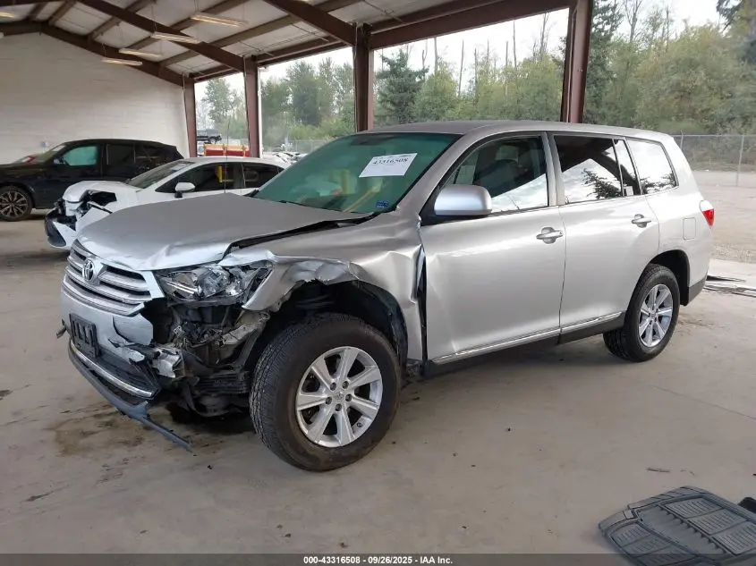 2012 TOYOTA HIGHLANDER BASE V6