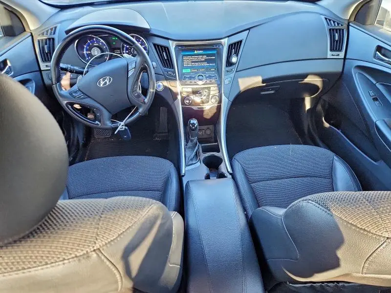 2012 HYUNDAI SONATA SE  