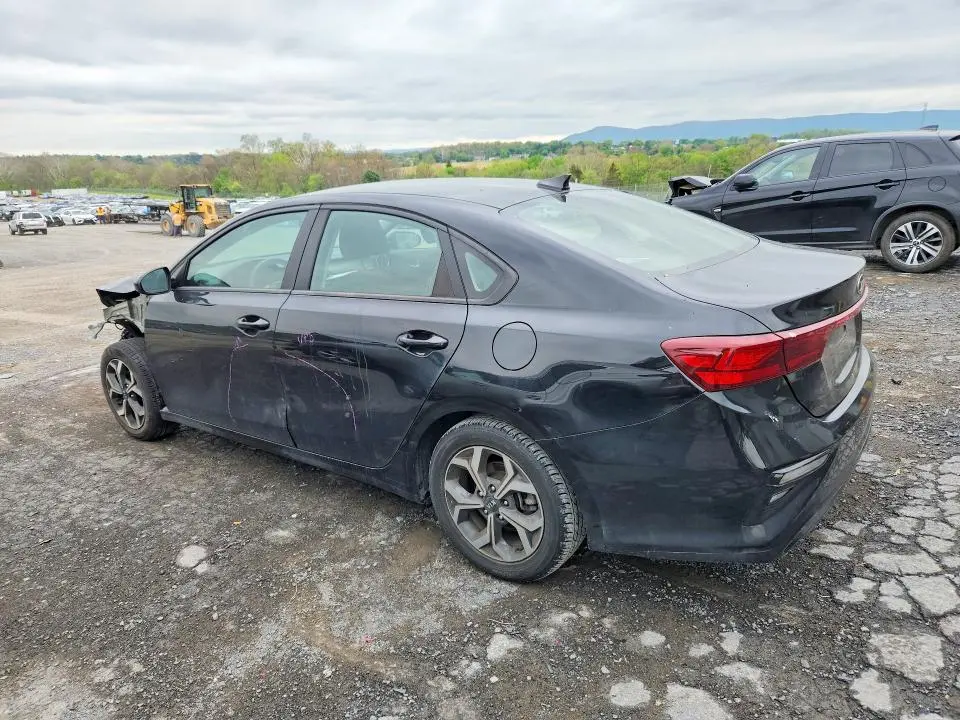 2021 KIA FORTE LXS  
