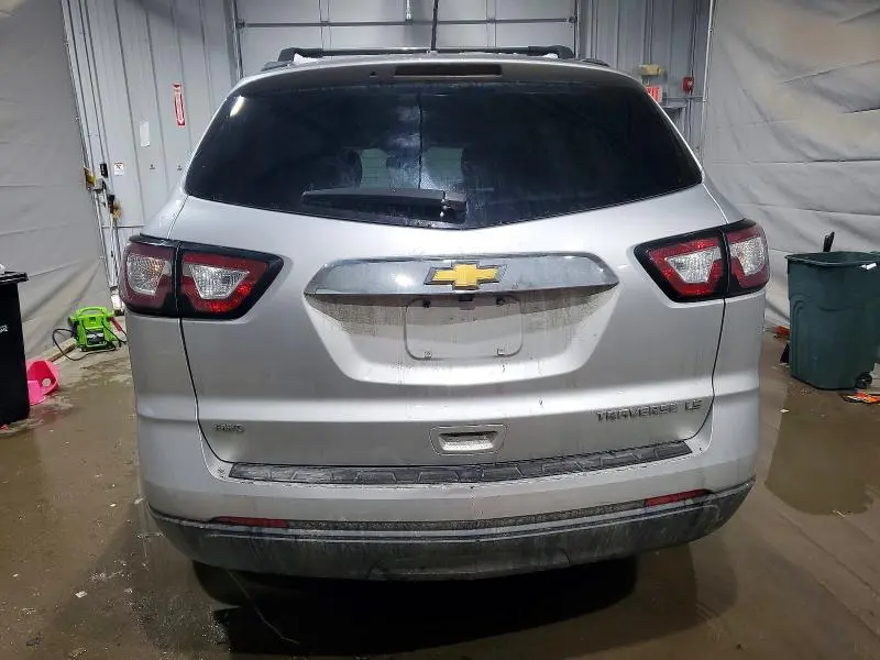 2015 CHEVROLET TRAVERSE LS  