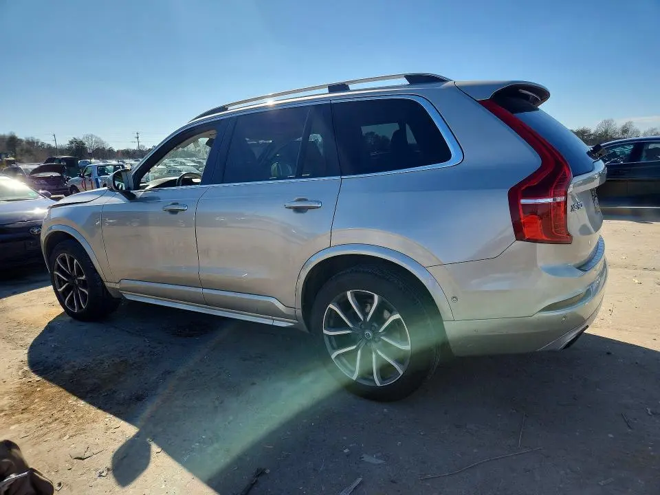 2018 VOLVO XC90 T6  