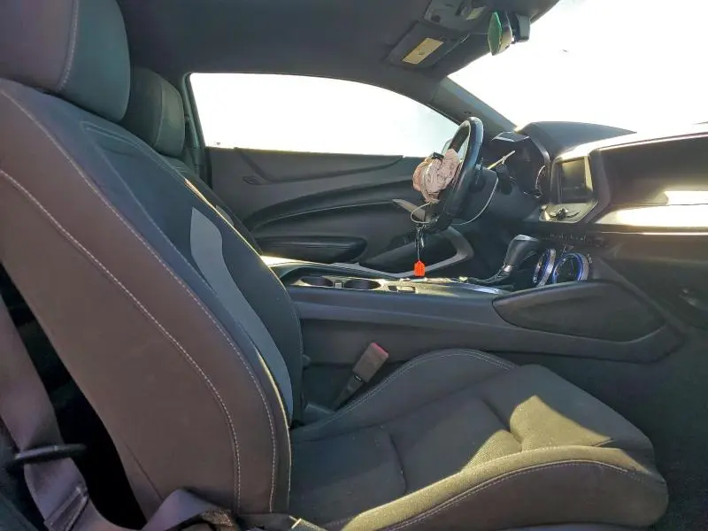 2018 CHEVROLET CAMARO LT  