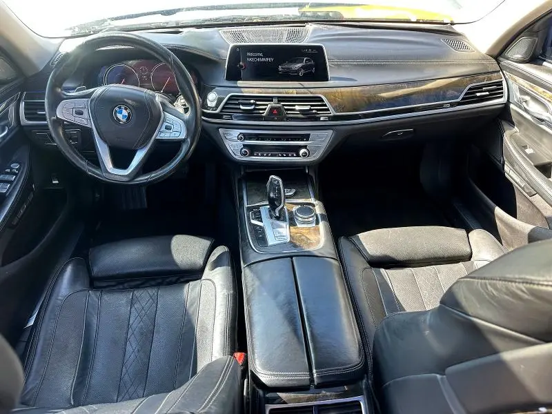 2016 BMW 750 XI  