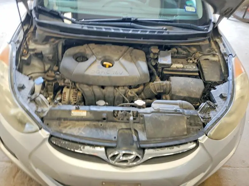 2011 HYUNDAI ELANTRA GLS  