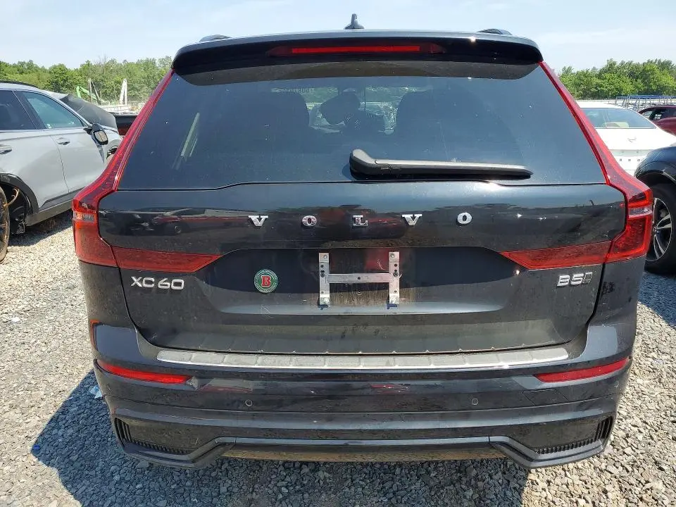 2026 VOLVO XC60 PLUS  