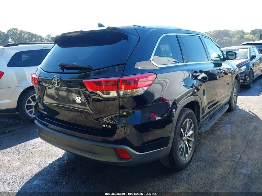 2019 TOYOTA HIGHLANDER XLE
