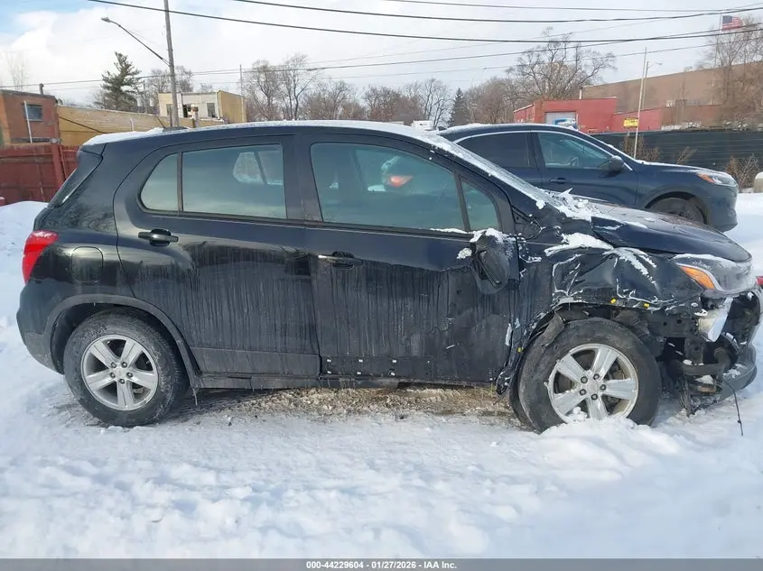2020 CHEVROLET TRAX FWD LS