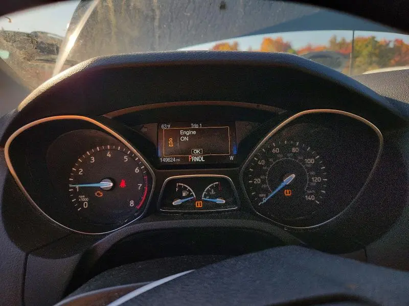 2015 FORD FOCUS SE  